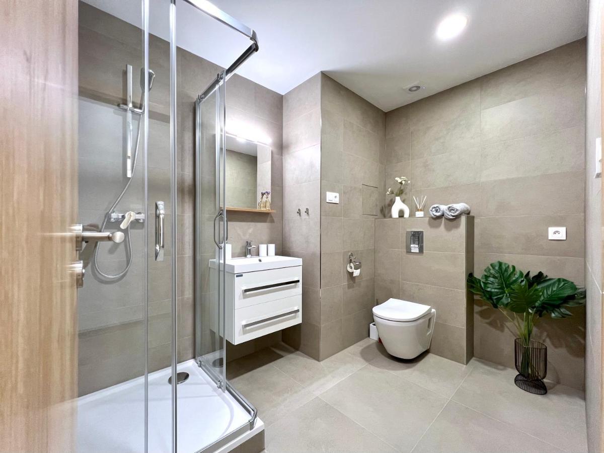 Apartmany K Lanovce S Parkovanim Jáchymov Exterior photo